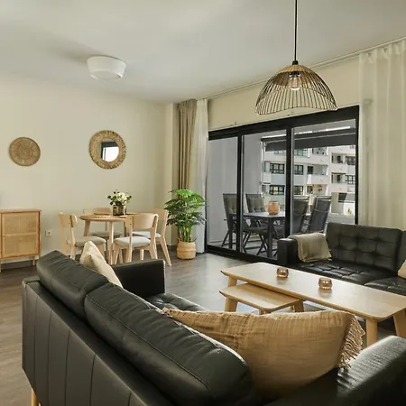 Modern 2bed With Pool & Terrace