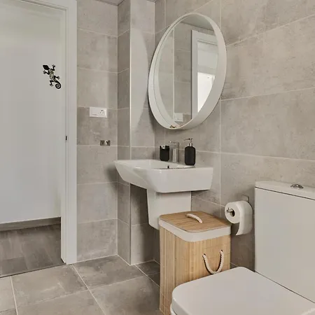 Modern 2bed With Pool & Terrace