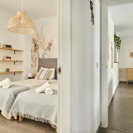 Modern 2bed With Pool & Terrace Apartmán